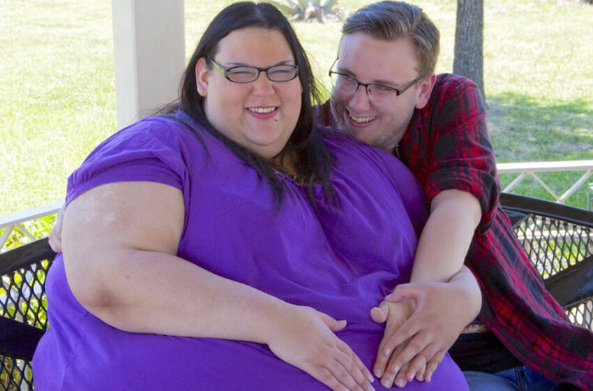  606 lbs Woman Gave Birth To a Baby: The Happy Father Showed Their Plump Heir!