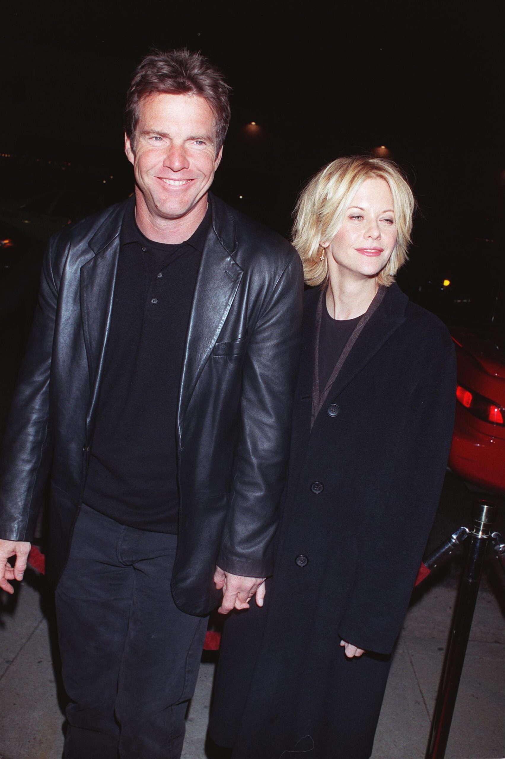 Actor Dennis Quaid and Meg Ryan on December 21, 1998, in Los Angeles, California | Source: Getty Images