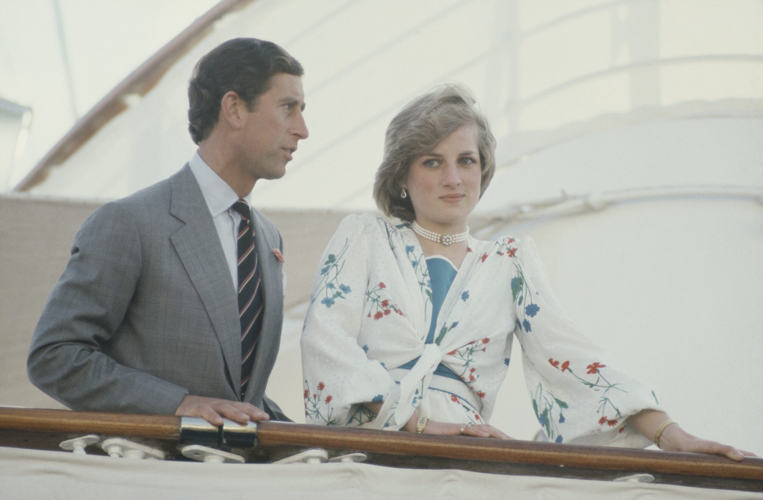 Prince Charles and Diana, Princess of Wales on board the Royal Yacht Britannia in Gibraltar, at the start of their honeymoon cruise, August 1981. | Source: Getty Images